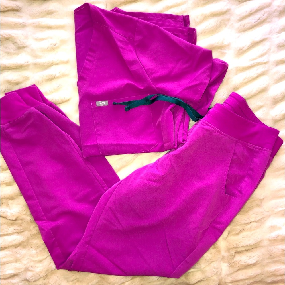 Figs Scrub Set (Bright Fuchsia)